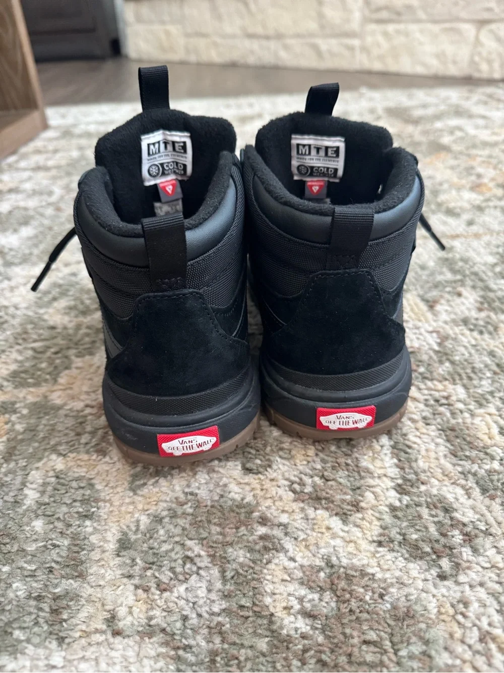Vans Ultrarange Men's Black High-Top Boots